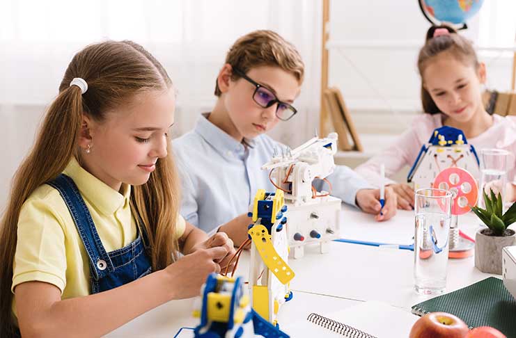 10-idees-bricolage-diy-a-faire-avec-enfant