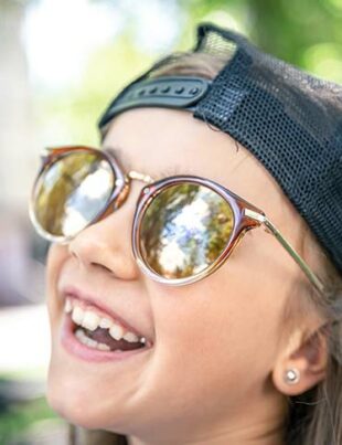 quel-indice-lunette-soleil-enfant