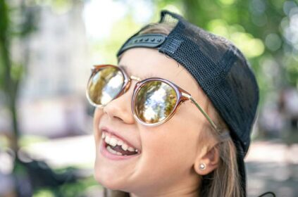 quel-indice-lunette-soleil-enfant